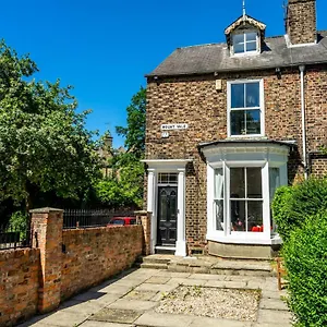 https://chestnut-house-york.yorkshirehotels.net